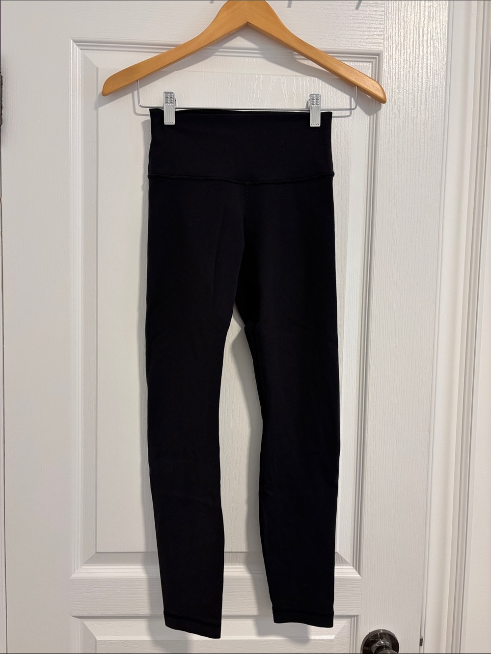 Women’s Lululemon Align Black High-Waist Leggings